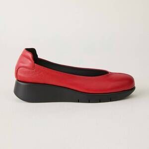NEW SAYDO women's sonia slip -on shoes in plush red